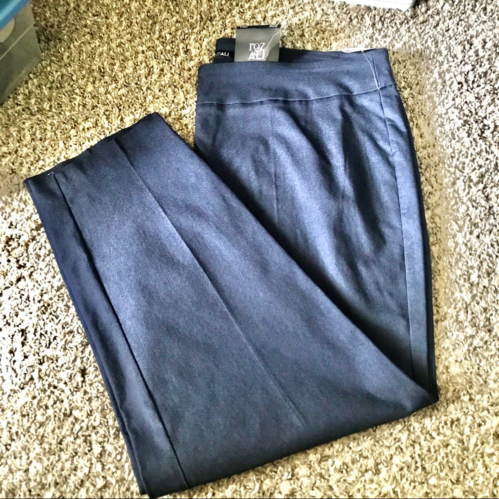 NWT Roz & Ali Work Pants. Size 20W Ankle